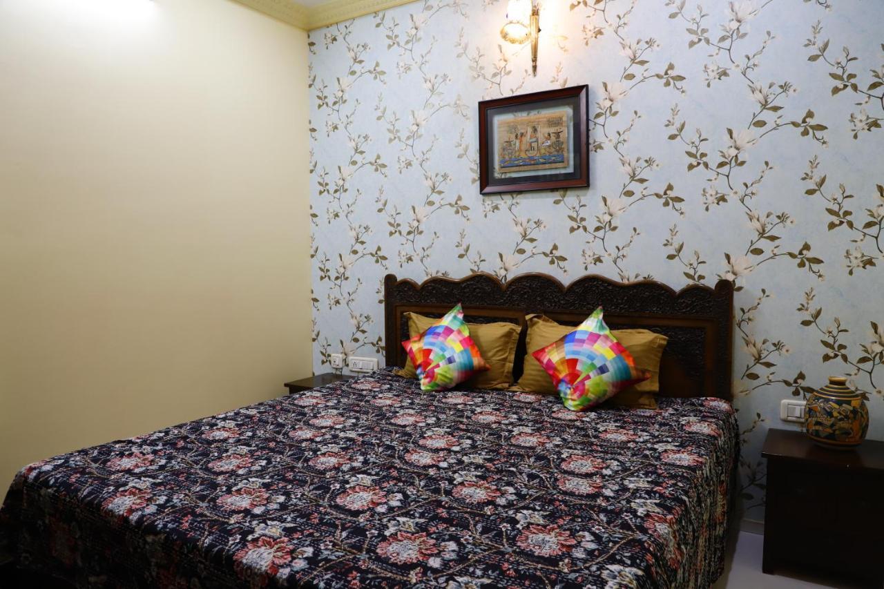 Aura Homestay Royal Villa Джапур Экстерьер фото